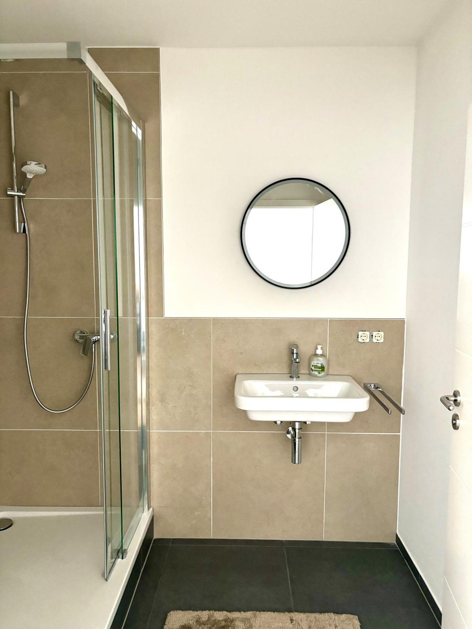 Wohnung Donau - Im Zentrum, Kueche, Parkplatz, Ruhig Gelegen พัสเซา ภายนอก รูปภาพ