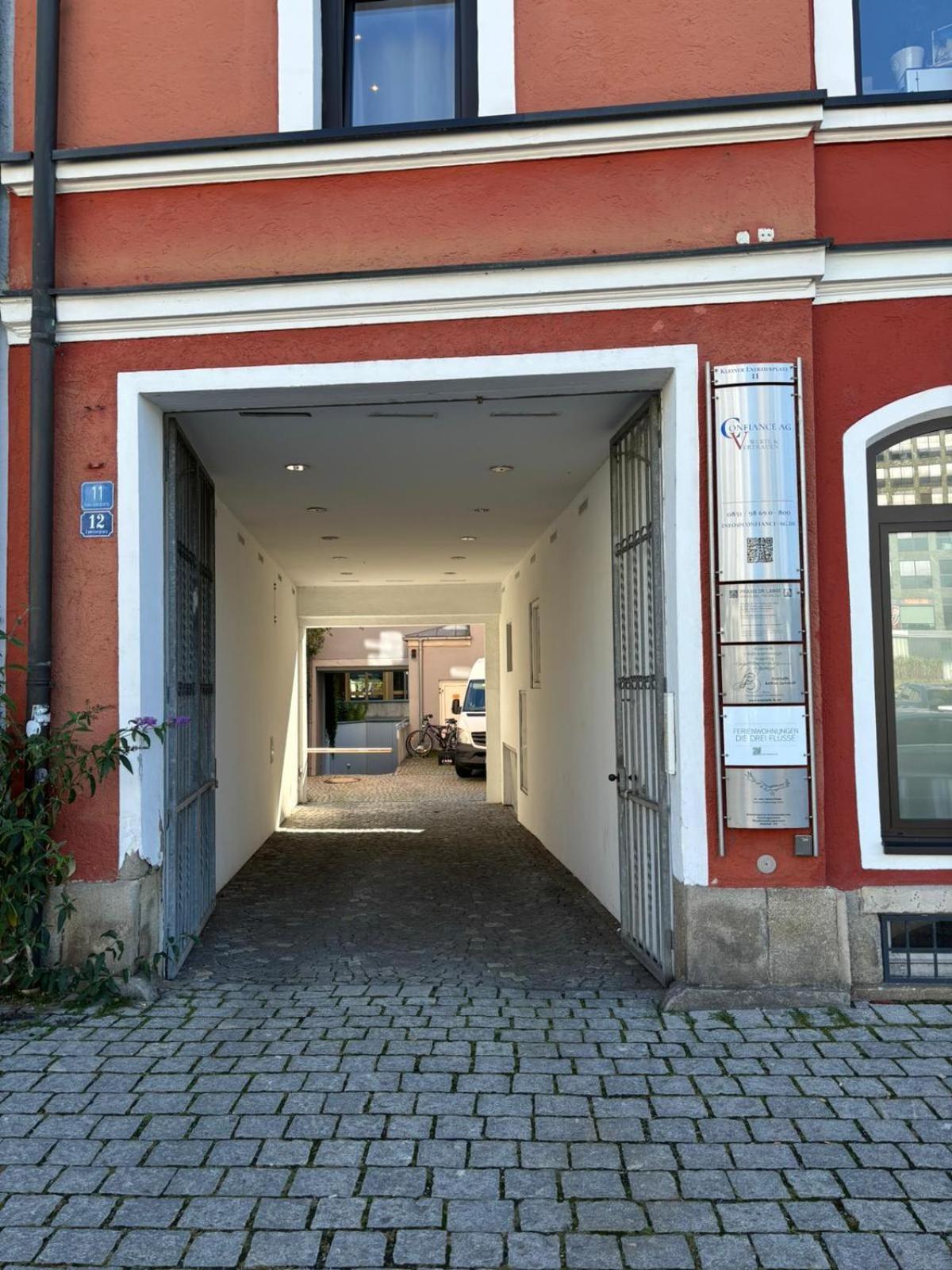 Wohnung Donau - Im Zentrum, Kueche, Parkplatz, Ruhig Gelegen พัสเซา ภายนอก รูปภาพ